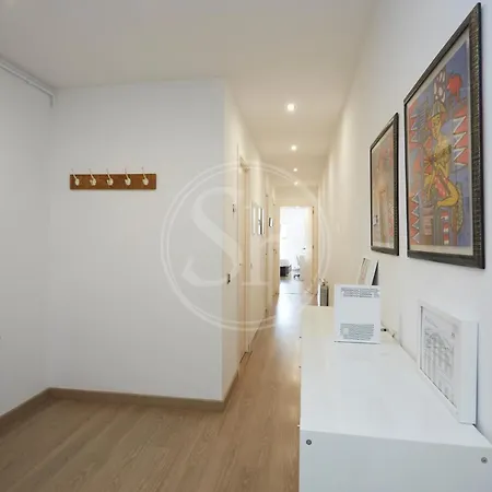 Flat Sagrada Apartment