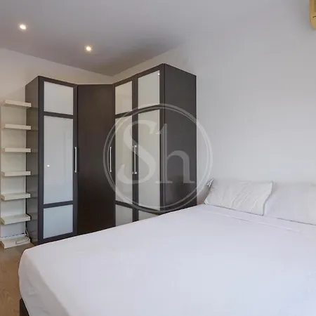 Flat Sagrada Apartment