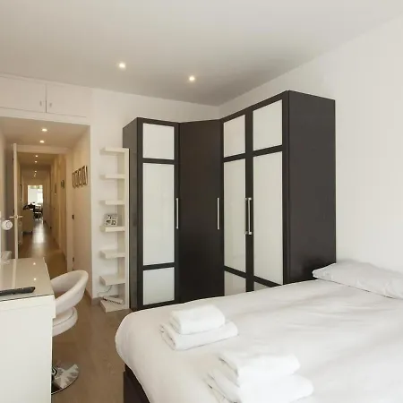 Flat Sagrada * Barcelona